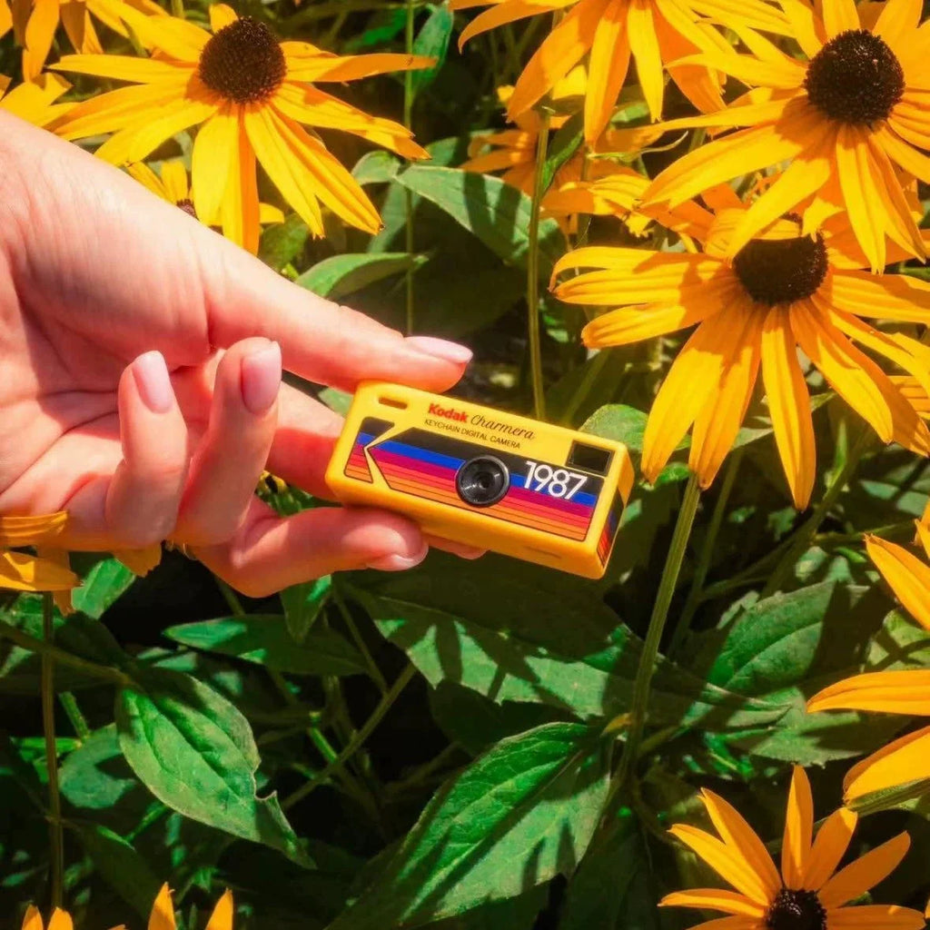 Kodak Charmera Keychain 35MM/F2.4 Digital Camera 1987 with Flash Mini Digital Camera 5 Colors Random Color Camera For Gift ﻿